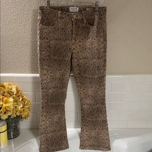 Frame Le Crop Jeans Mini boot . EUC like new . Size 29